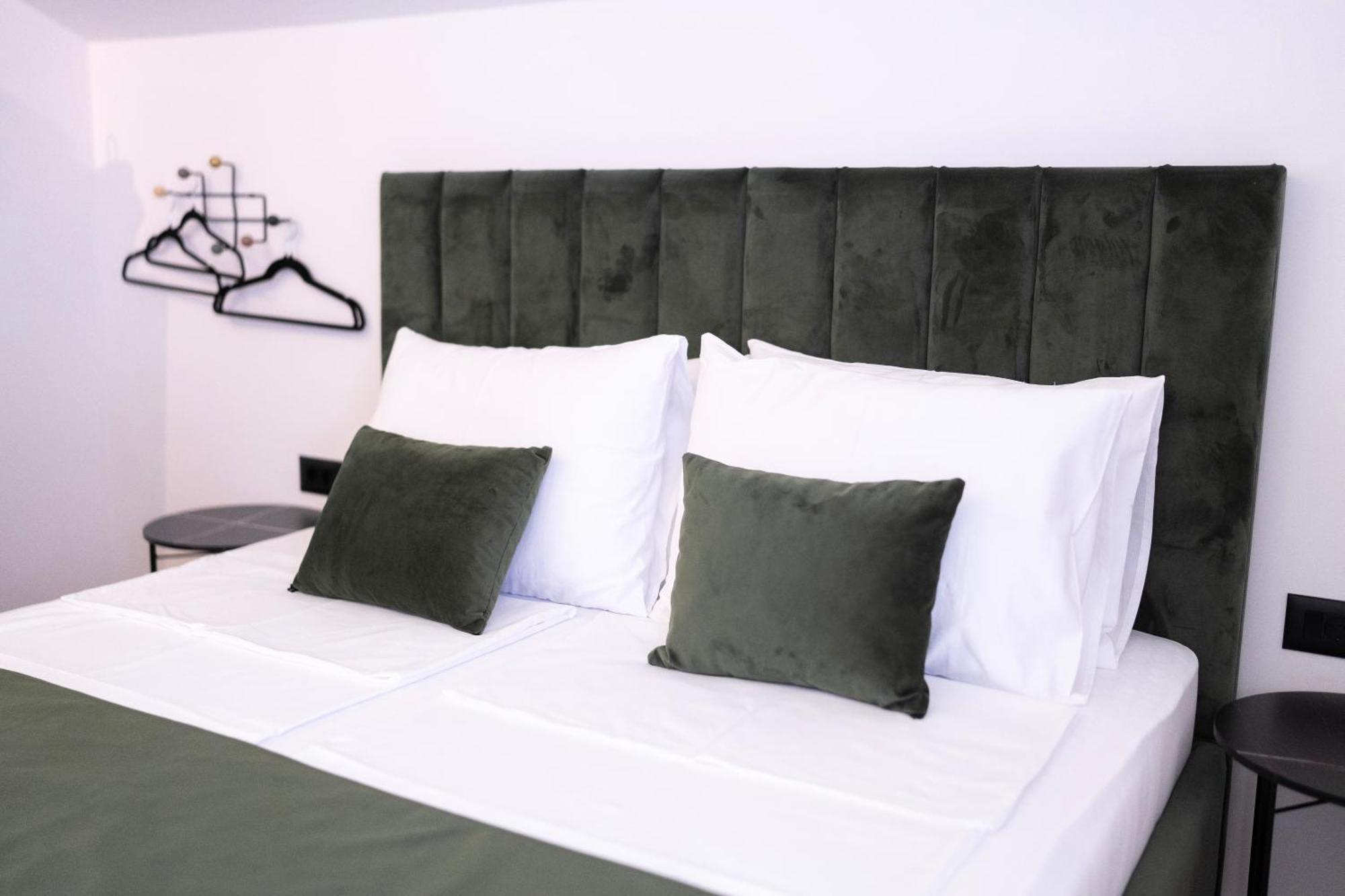 Regent Blue Apartments - Free Private Parking موستار المظهر الخارجي الصورة